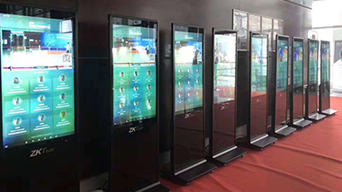 Dongguan XX Co., Ltd. purchases vertical LCD advertising machines.